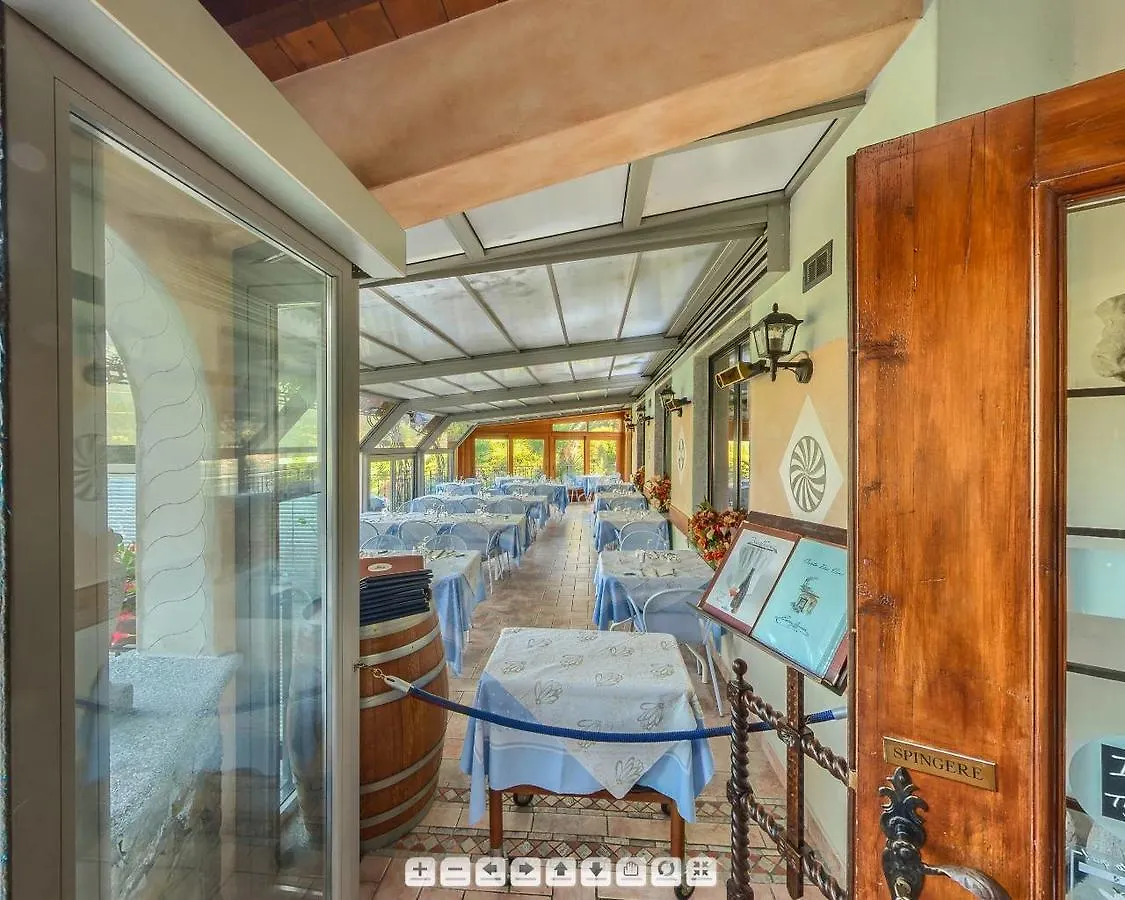 Albergo Ristorante Conca Azzurra Colico Hotel