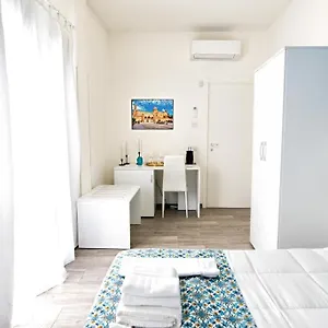 Catania Rooms , Katania Włochy