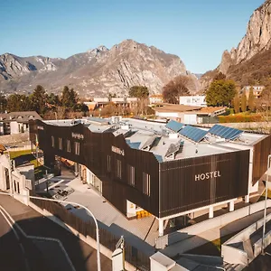 Vandrarhem &, Lecco