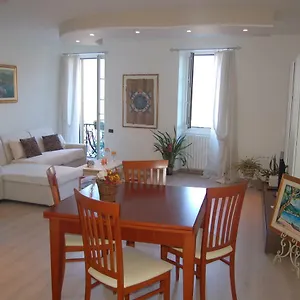Appartement Bella Piazza, Colico