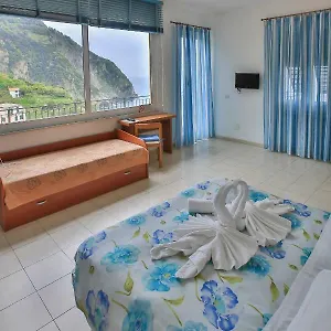 https://la-baia-di-rio.hotelitalianriviera.com